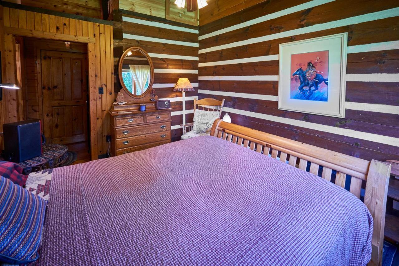 Creekwalk Inn Bed And Breakfast With Cabins Cosby Zewnętrze zdjęcie