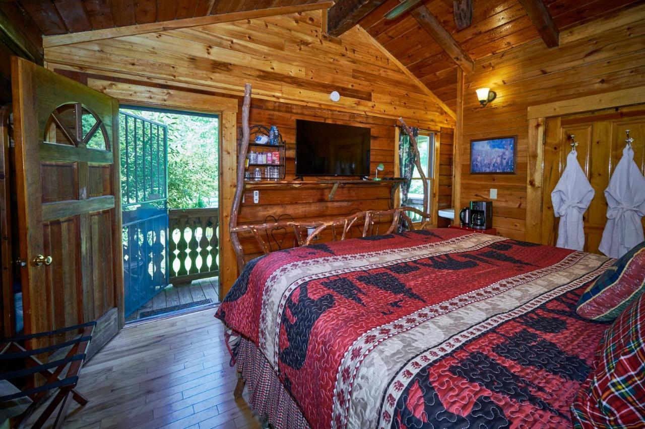 Creekwalk Inn Bed And Breakfast With Cabins Cosby Zewnętrze zdjęcie