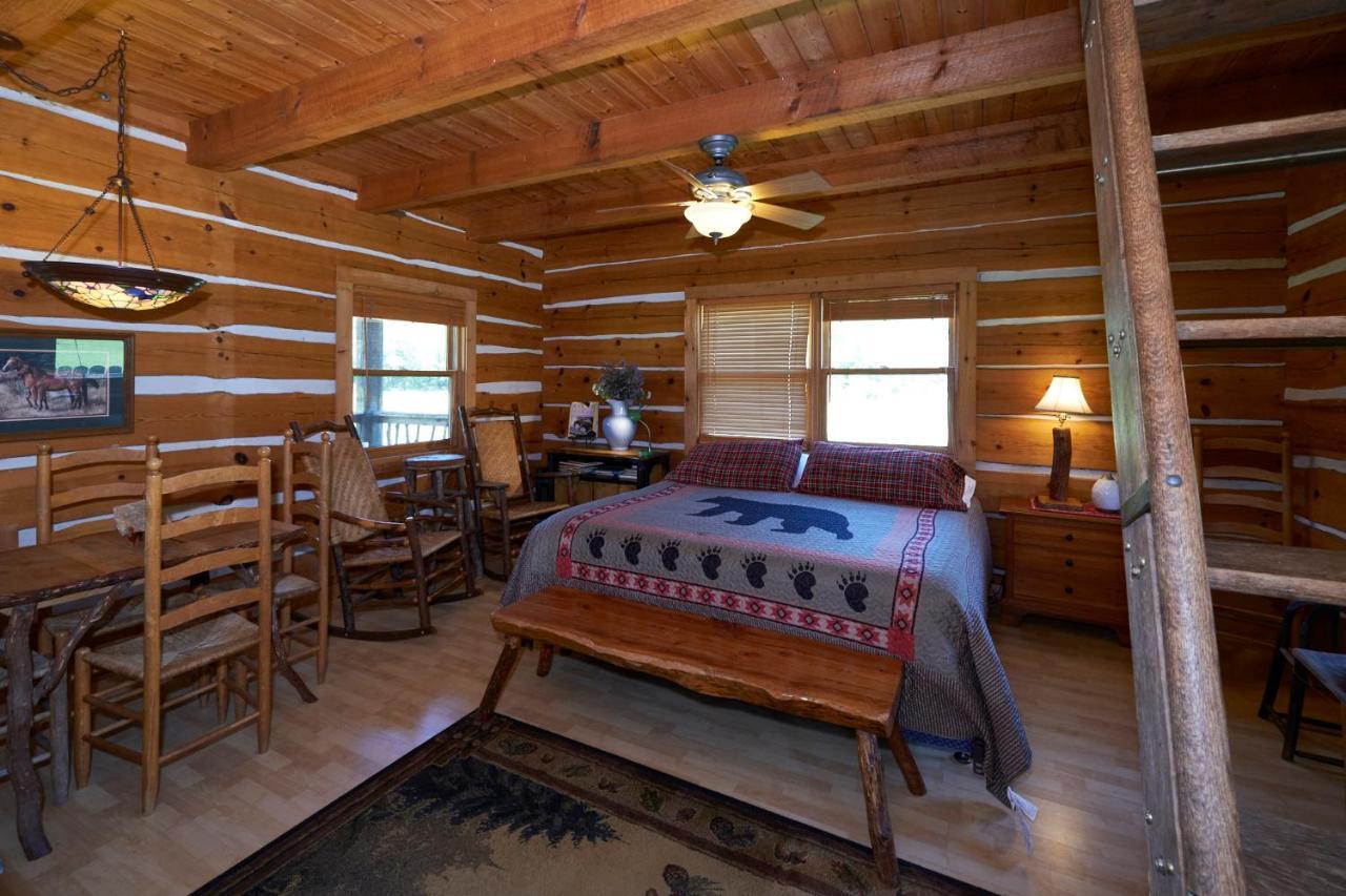 Creekwalk Inn Bed And Breakfast With Cabins Cosby Zewnętrze zdjęcie