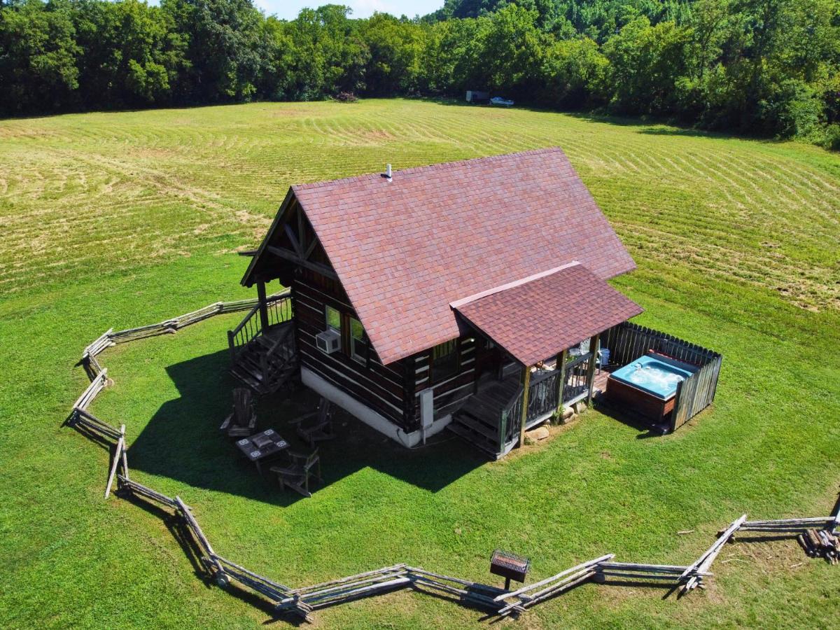 Creekwalk Inn Bed And Breakfast With Cabins Cosby Zewnętrze zdjęcie