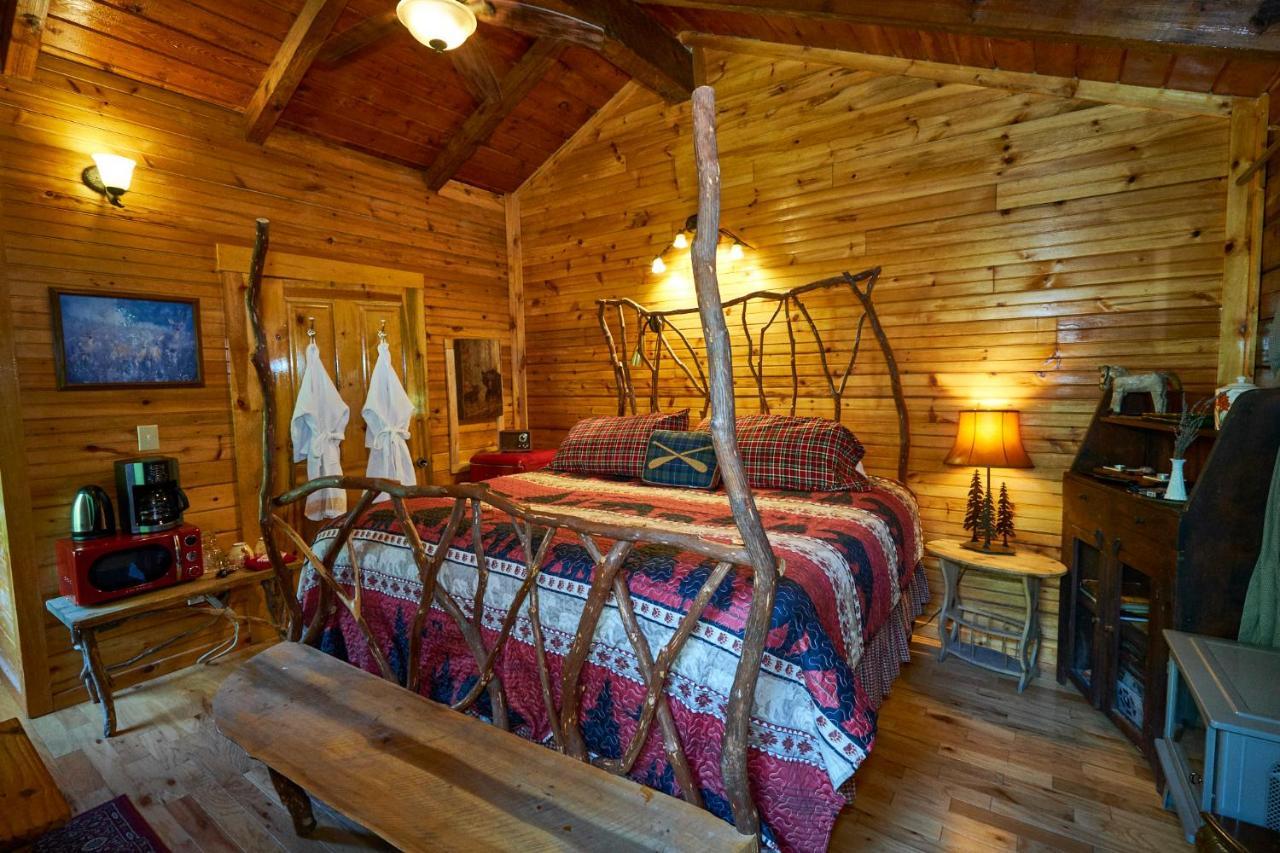 Creekwalk Inn Bed And Breakfast With Cabins Cosby Zewnętrze zdjęcie