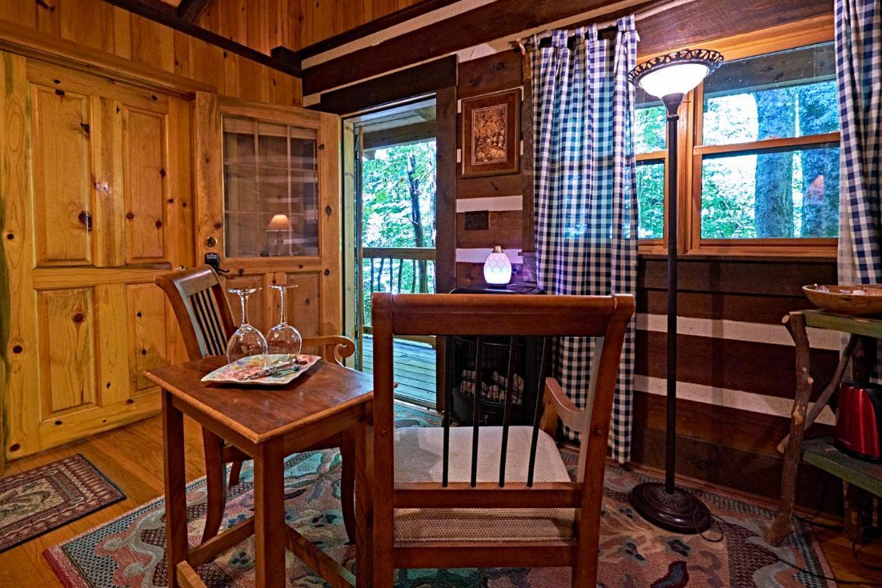 Creekwalk Inn Bed And Breakfast With Cabins Cosby Zewnętrze zdjęcie