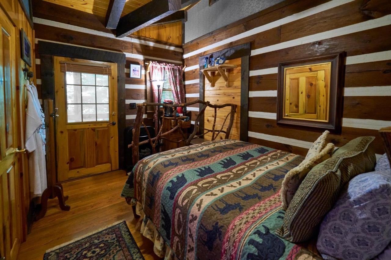 Creekwalk Inn Bed And Breakfast With Cabins Cosby Zewnętrze zdjęcie